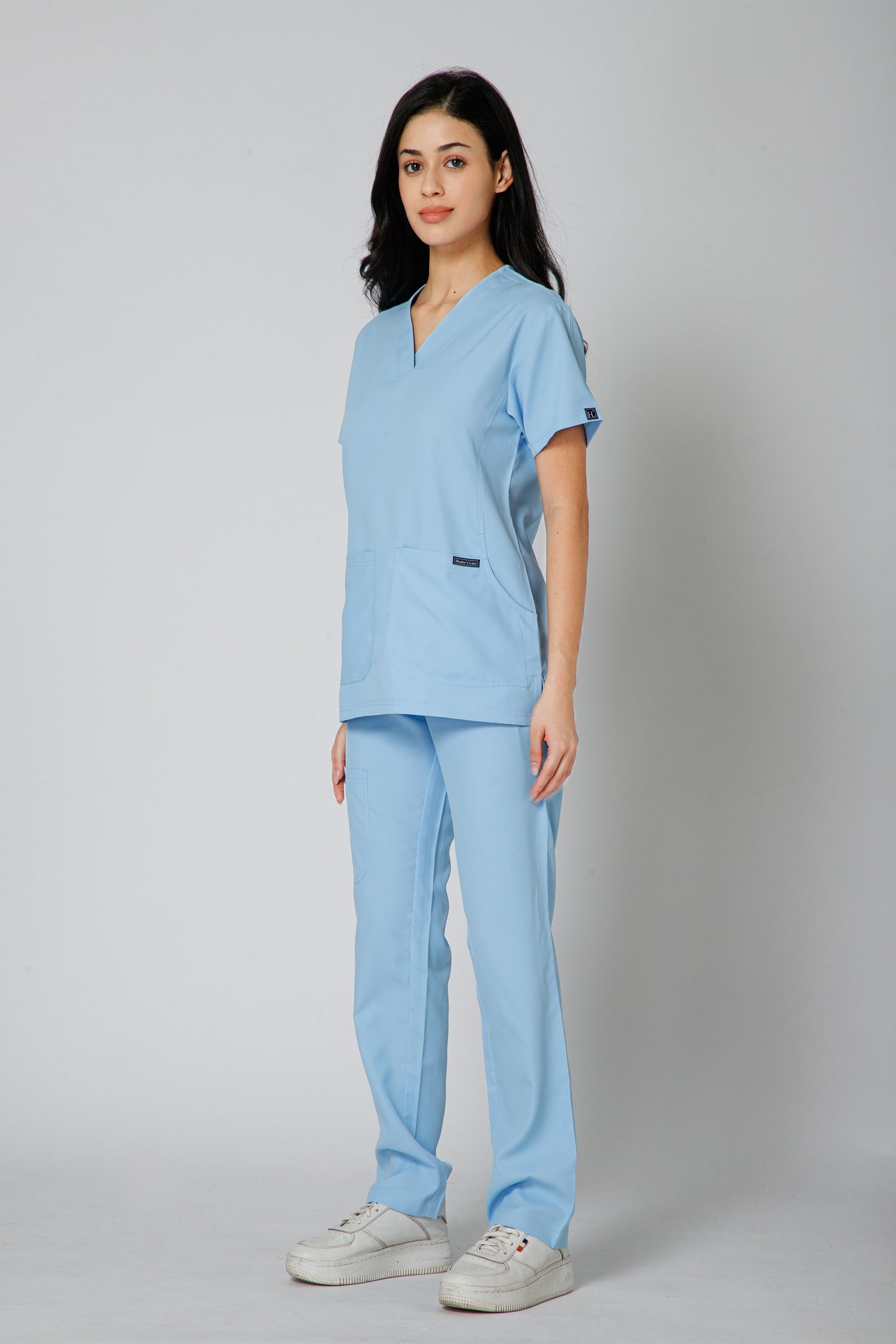 Classic Women’s V-Neck Scrub Suit (Sky Blue)