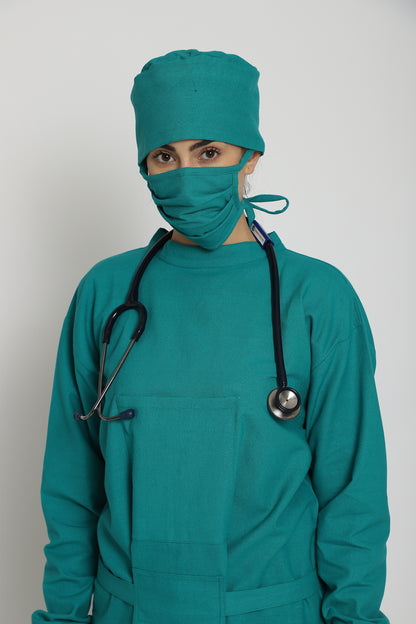 Premium Quality Women's Reusable Surgeon Gown Set (Green)