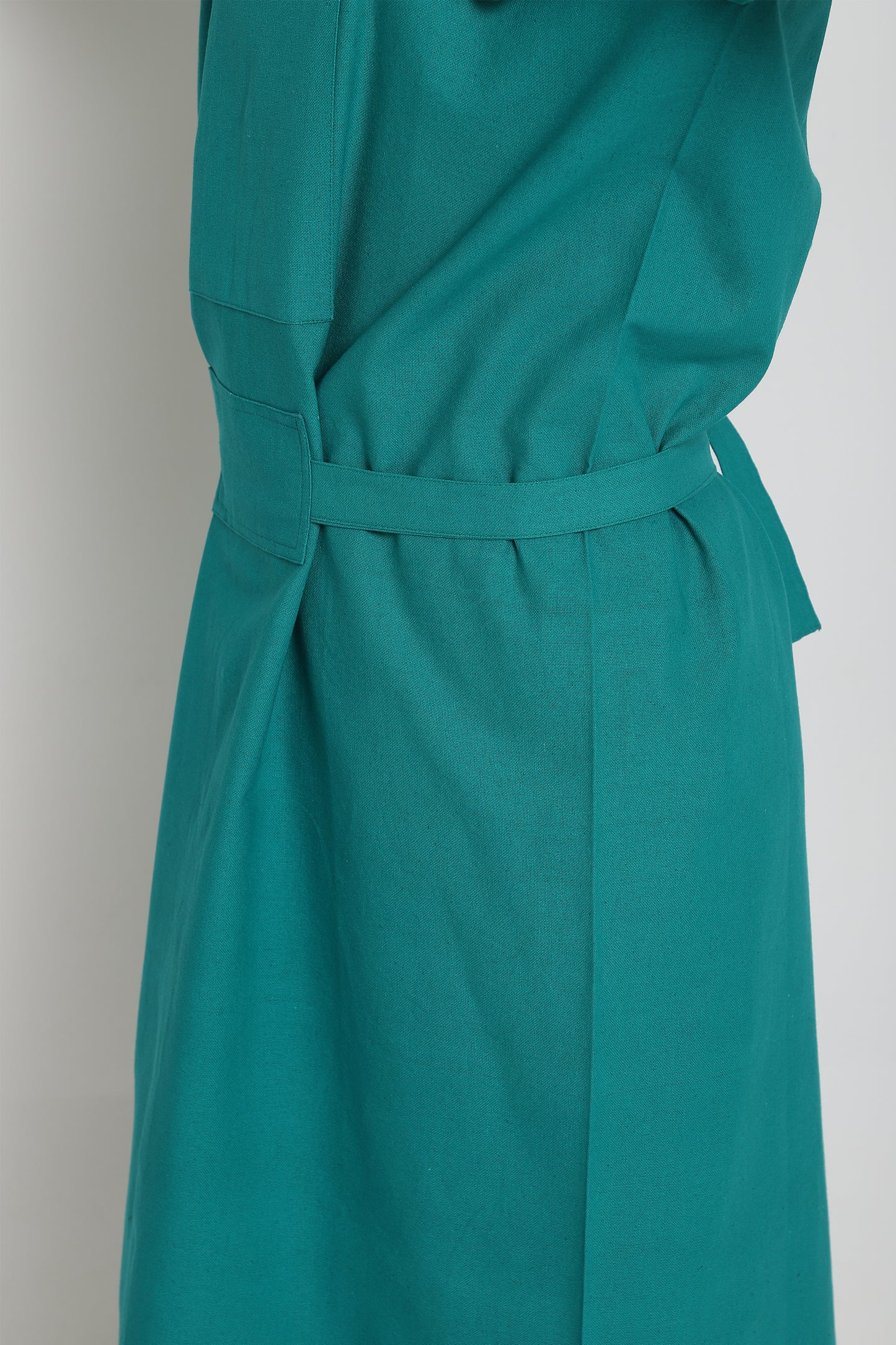 Premium Quality Women's Reusable Surgeon Gown Set (Green)